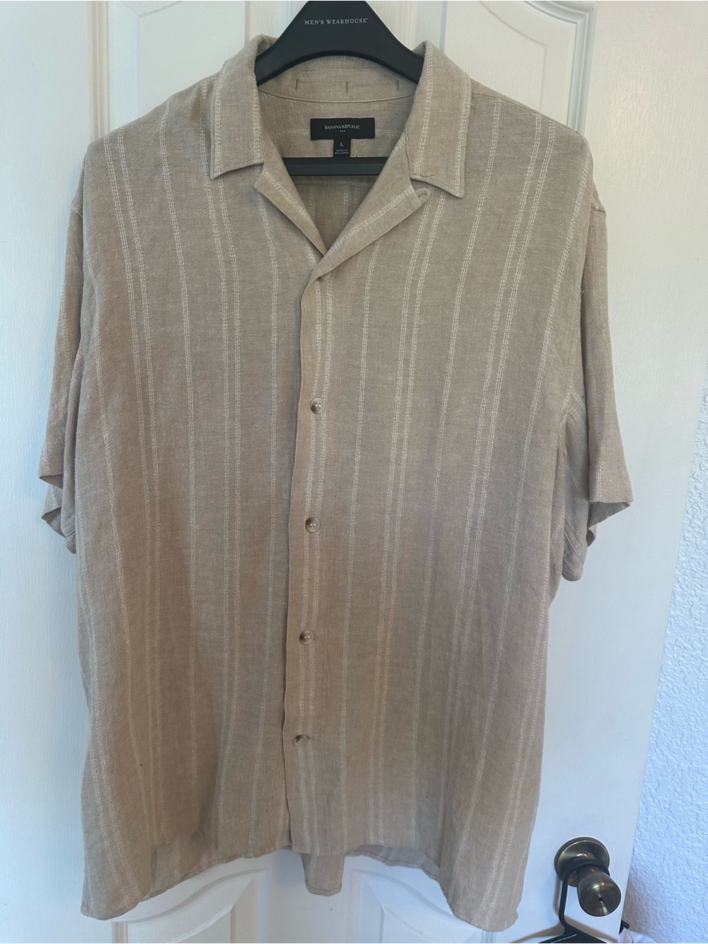 Banana Republic Men's Beige Striped Short-Sleeve Button-Down Shirt
